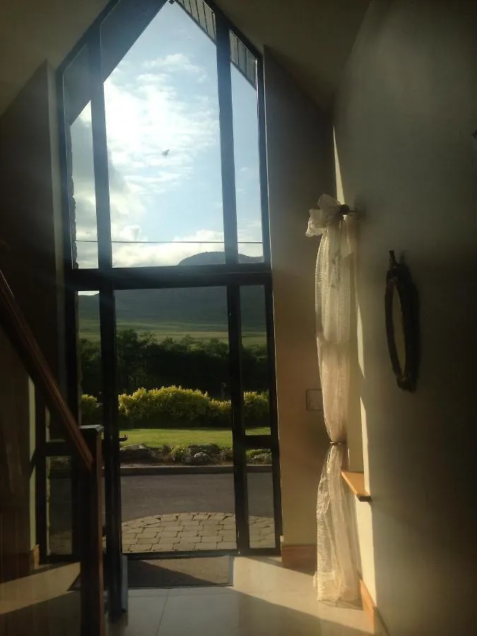 Railway View - Connemara Bed & Breakfast Recess